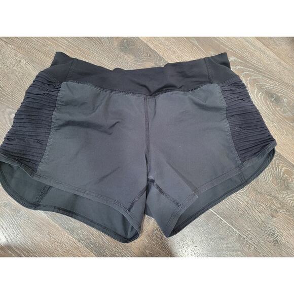Lululemon Black Bright At Night‎ Women's Running Shorts size 6 with pockets #5 - Picture 1 of 4